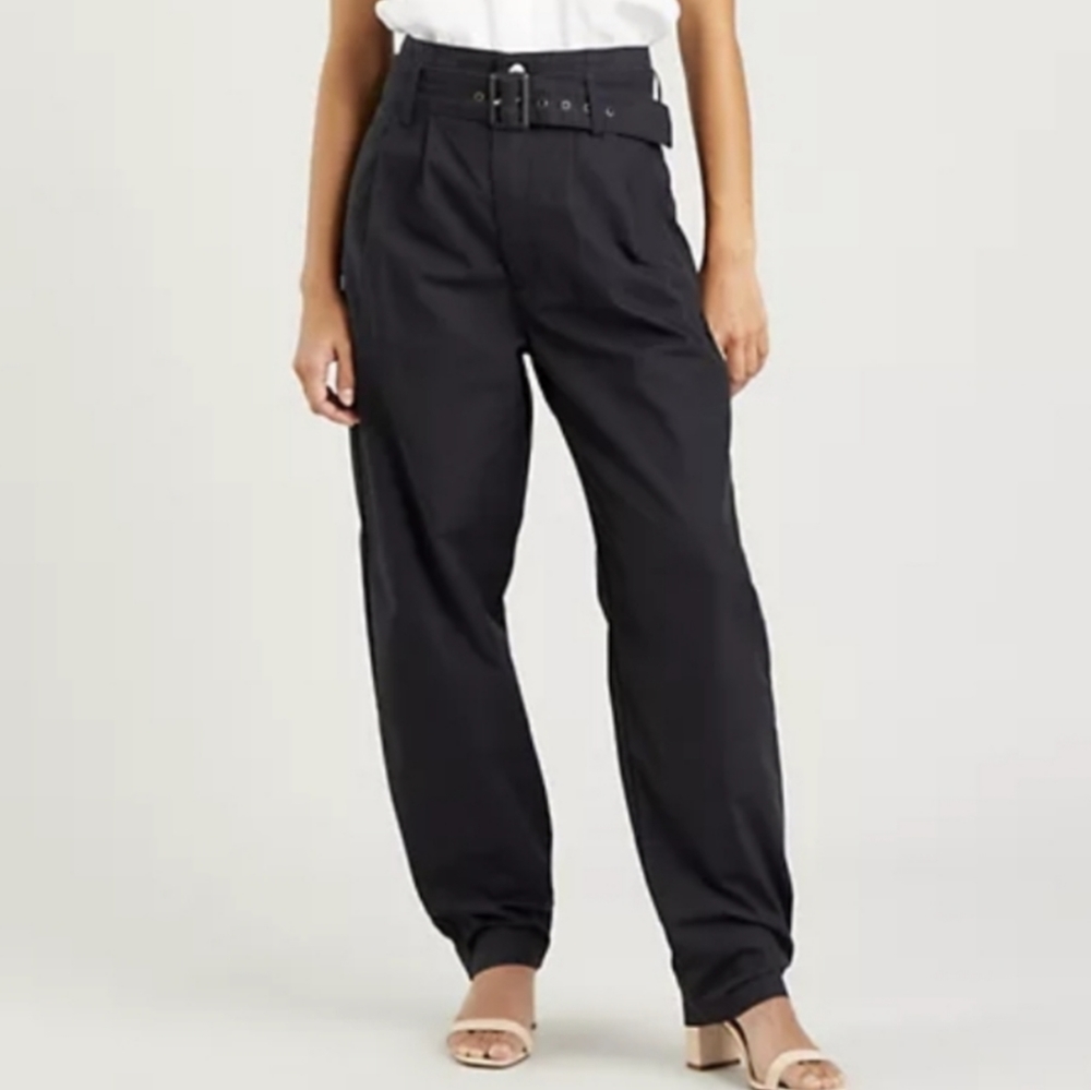 Levi's high loose taper pants size 25 black